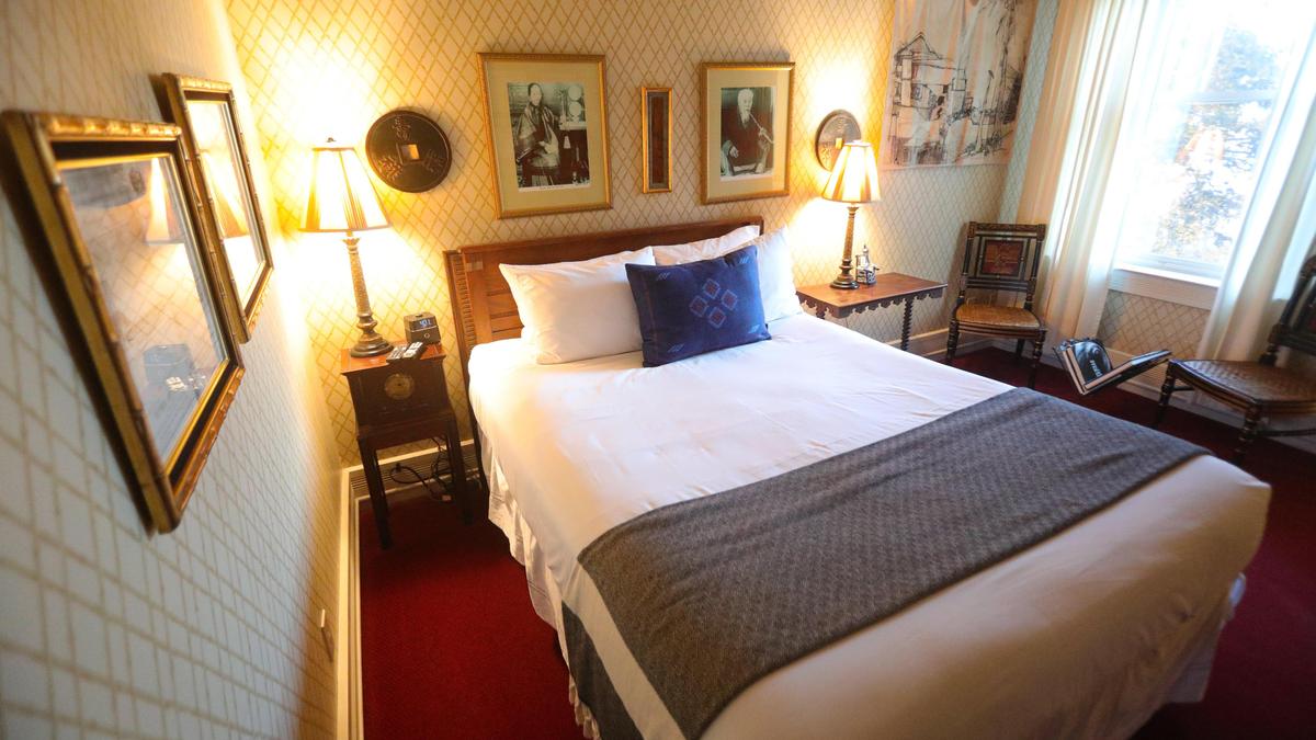 The Garden Street Inn, Ah Louis themed room with memorabilia from the Chinese pioneer merchant in town.