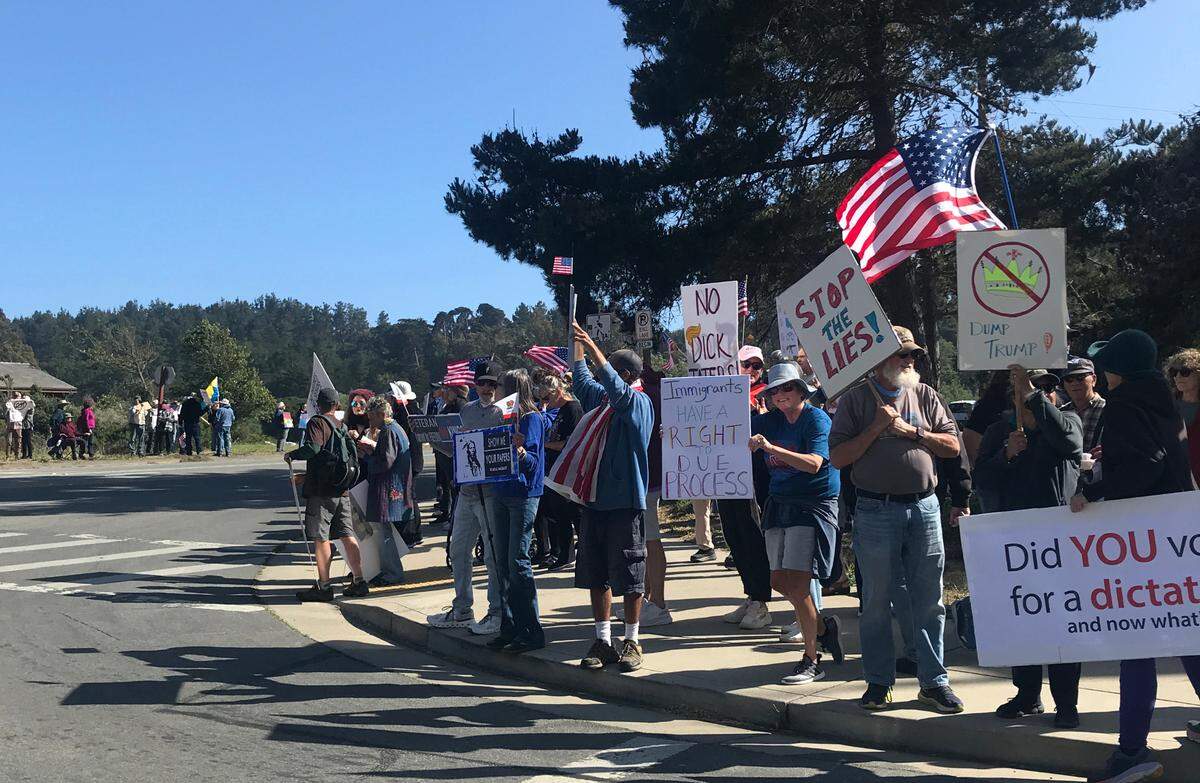 Hundreds of “No Kings” protestors lined up along Cambria’s Main Street and Cambria Drive on June 14, 2025, as part of national protests.