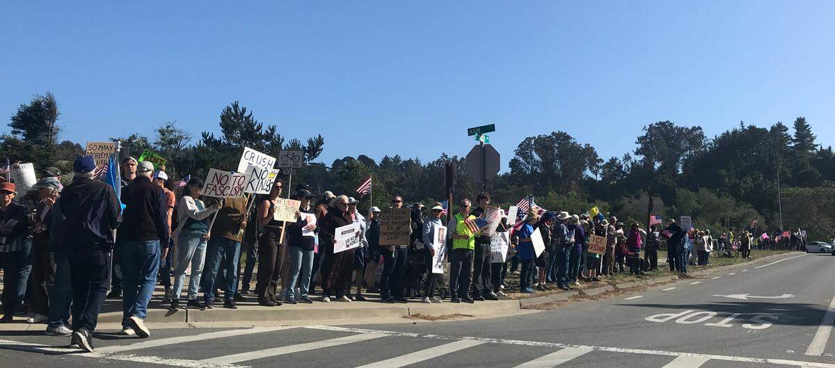 Hundreds of “No Kings” protestors lined up along Cambria’s Main Street and Cambria Drive on June 14, 2025, as part of national protests.