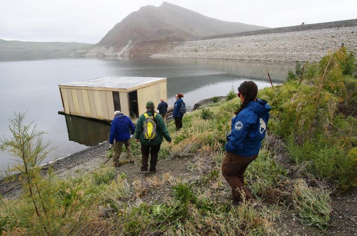 San Luis Obispo was studying populations of native and nonnative fish at Whale Rock Reservoir in 2016. A crew of volunteers heads out to check a fish trap in the back of the lake.