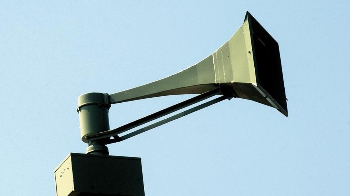 A Diablo Canyon siren on Foothill Boulevard in San Luis Obispo.