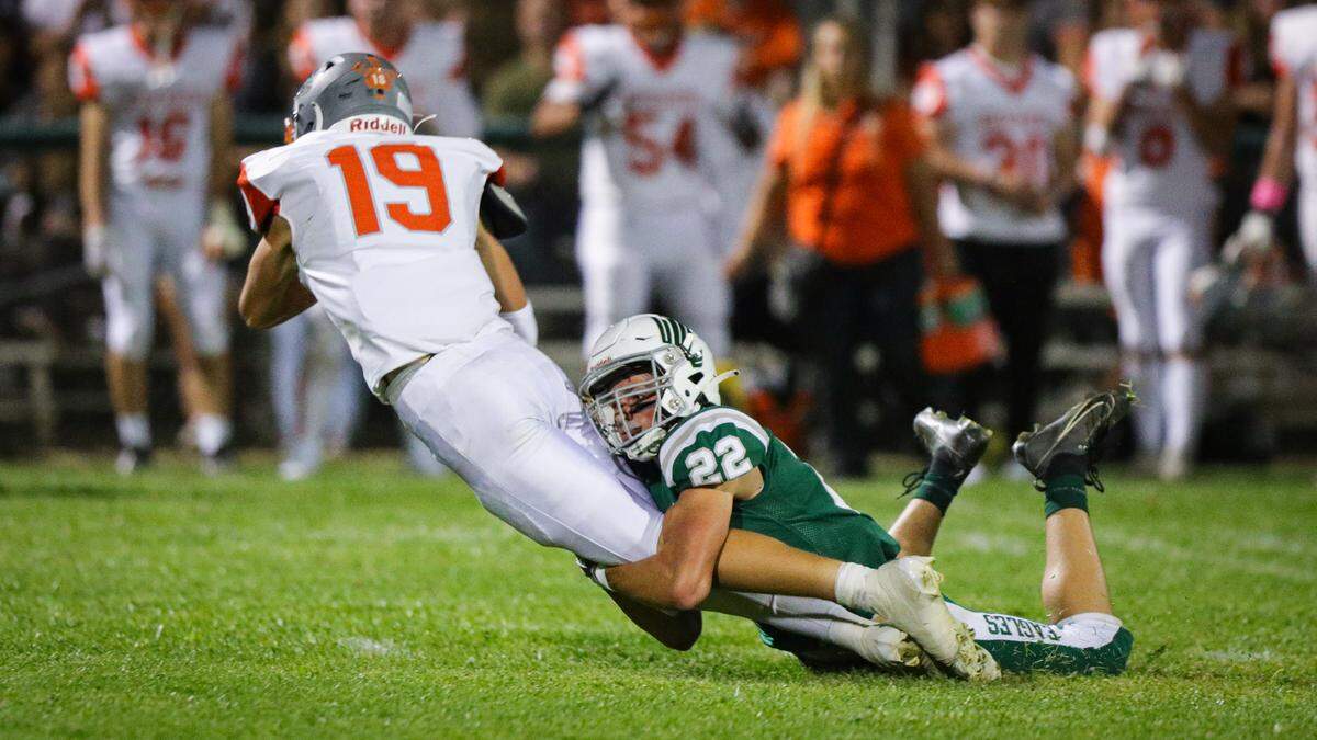 Jaron Sampson makes a tackle. Templeton lead for most of the game but at the end Atascadero came up with the win 20-16 Oct. 6, 2023.