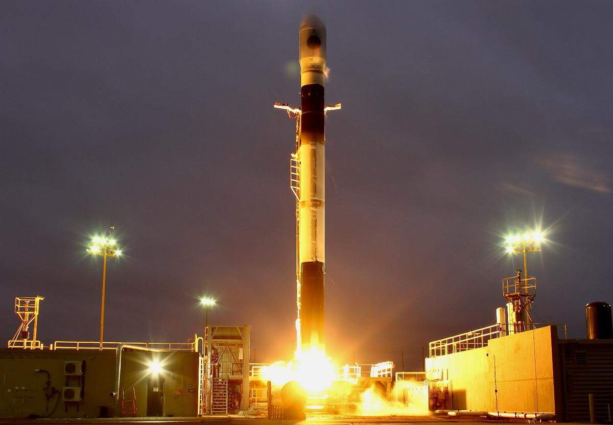 Firefly Aerospace’s Alpha FLTA003, carrying the VICTUS NOX satellite for the U.S. Space Force’s Space Systems Command, successfully lifted off Sept. 14 at 7:28 p.m. from Space Launch Complex 2 West at Vandenberg Space Force Base.