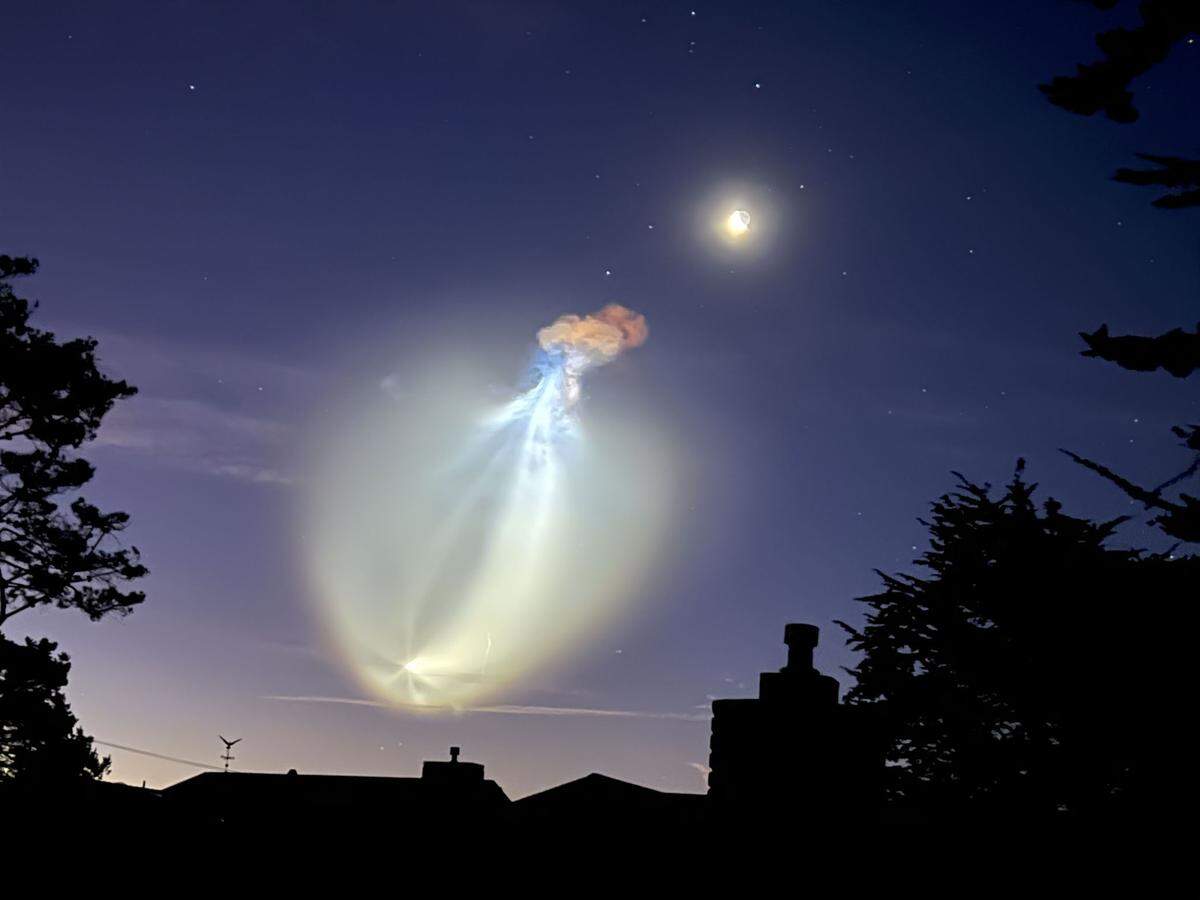 Cambria resident Catherine Ryan Hyde captured this photo of the Falcon 9 SpaceX rocket launch out of the Vandenberg Space Force Base at the crack of dawn on Jan. 24, 2025.