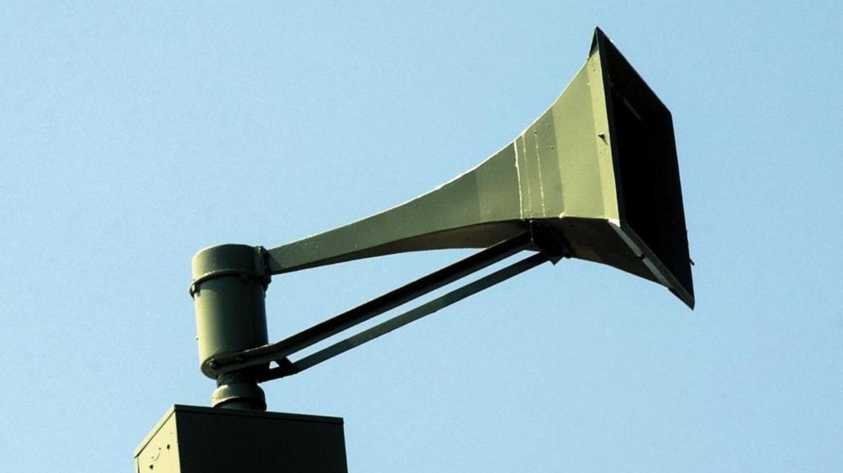 A Diablo Canyon early-warning system siren on Foothill Boulevard in San Luis Obispo.