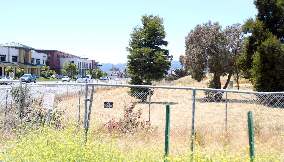 A shopping center and assisted-living facility are proposed for this site at the corner of Tank Farm Road and Broad Street in San Luis Obispo.