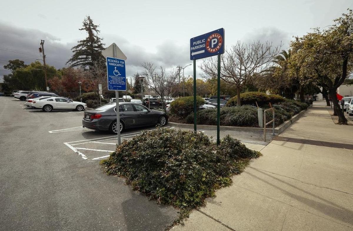 The parking garage planned at Palm and Nipomo streets near Mission Prep in San Luis Obispo calls for 404 spaces. The project will be reviewed by the City Council on Tuesday.