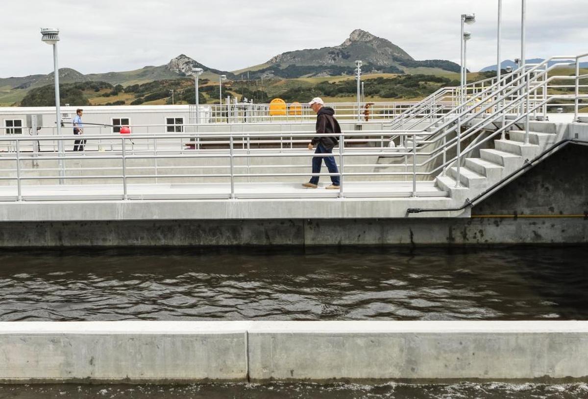 Visitors tour the Los Osos wastewater facility when it first opened in 2016.