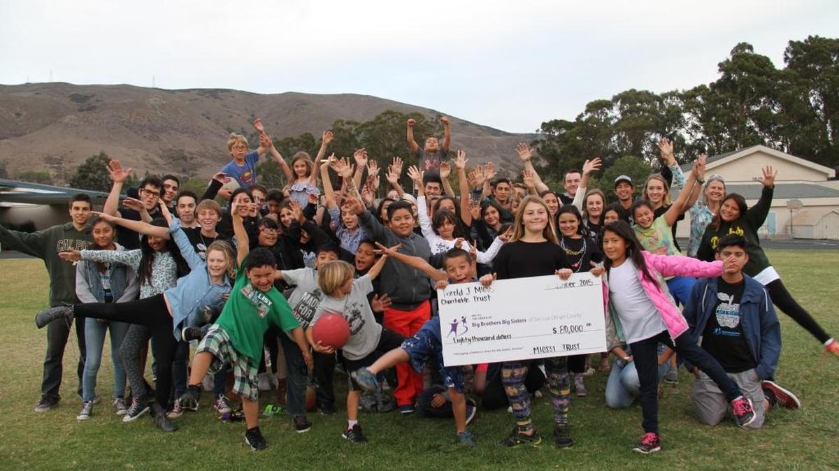 San Luis Obispo High School volunteer mentors and their Sinsheimer Elementary mentees celebrate a donation from the Harold J. Miossi Charitable Trust to Big Brothers Big Sisters of San Luis Obispo County.