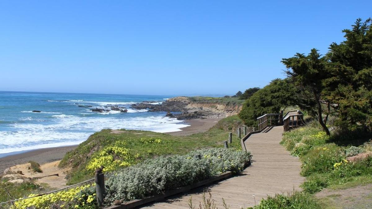 The pathway off Moonstone Beach Drive, where the Sea Chest Restaurant will hold a blood drive.