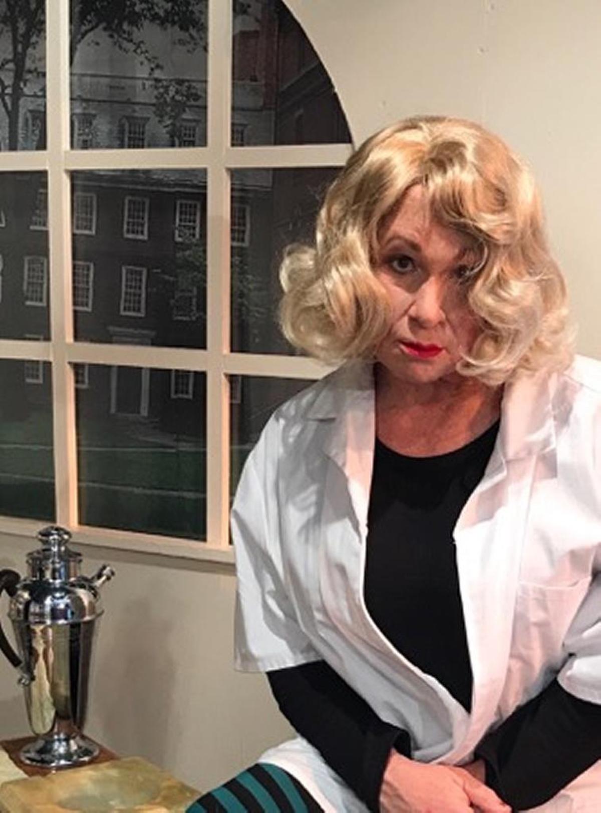 Beth Marshall as Zelda Fitzgerald.