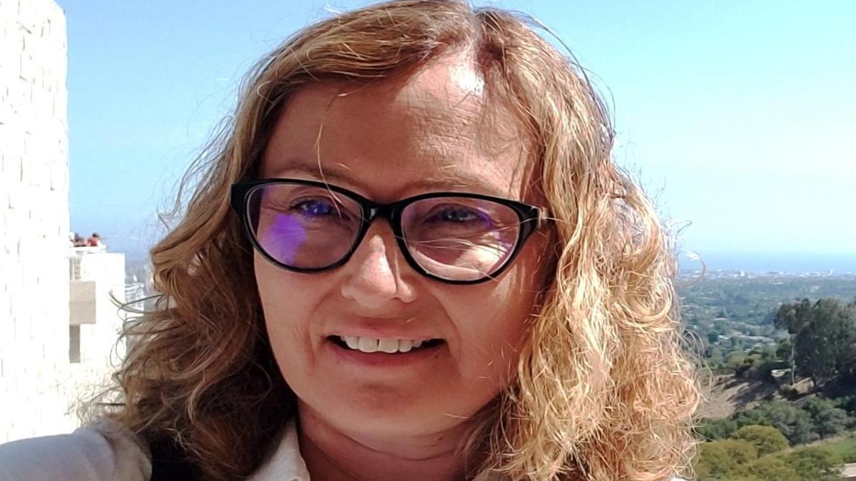 Ruta Salikilis has been selected as the juror for Cambria’s Fall Juried Art Show, which runs from an opening reception Sept. 29 through Oct. 29.