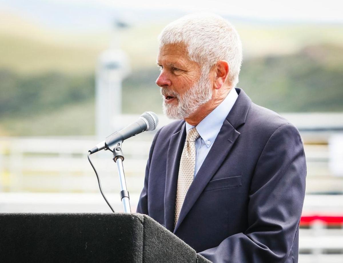 Supervisor Bruce Gibson welcomes visitors during the grand opening ceremony of the sewage treatment plant in Los Osos on April 22, 2016.