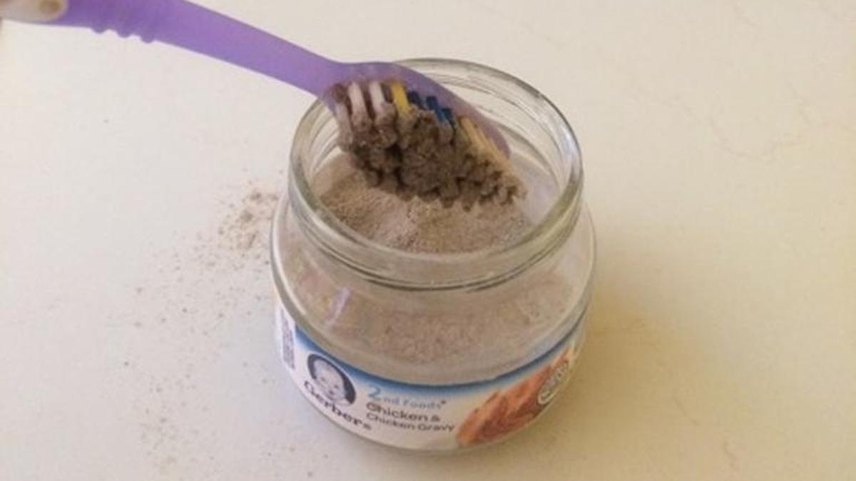 Yes, this tooth powder looks like you’re putting dirt in your mouth … and in essence, you are! But it neutralizes the acids in your mouth, draws out toxins, kills bacteria, lessens tooth sensitivity and mildly abates plaque.