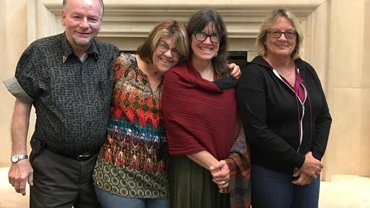 Siblings Tony Estrada II, Mary Jo Hanold, columnist Dianne Brooke and Barbara Shrum.