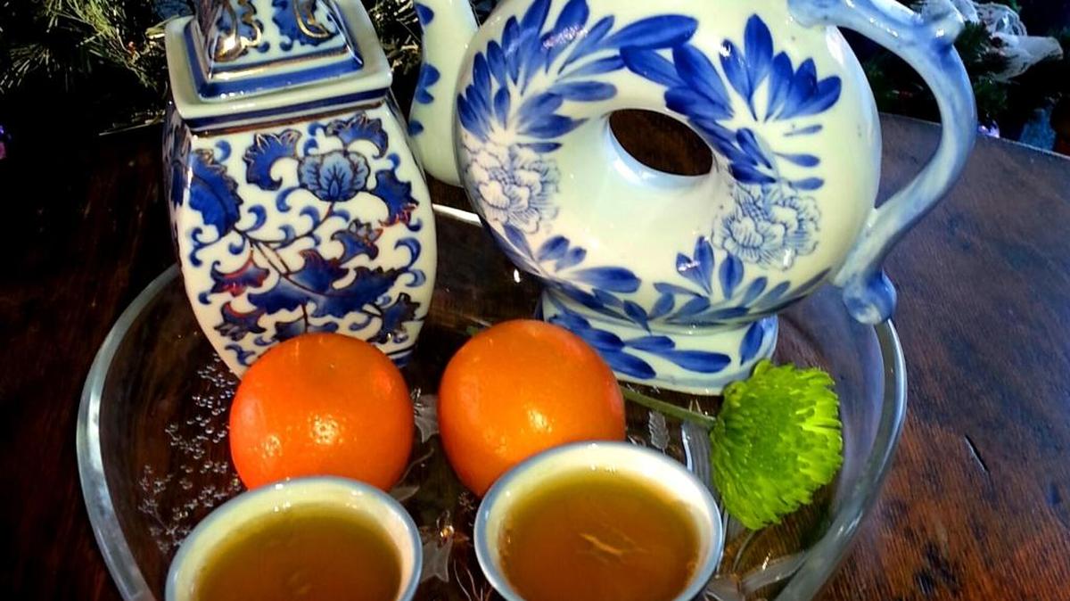 Mandarin oranges originated in China, and are symbols of good luck and prosperity. Serve with a lively hot tea.
