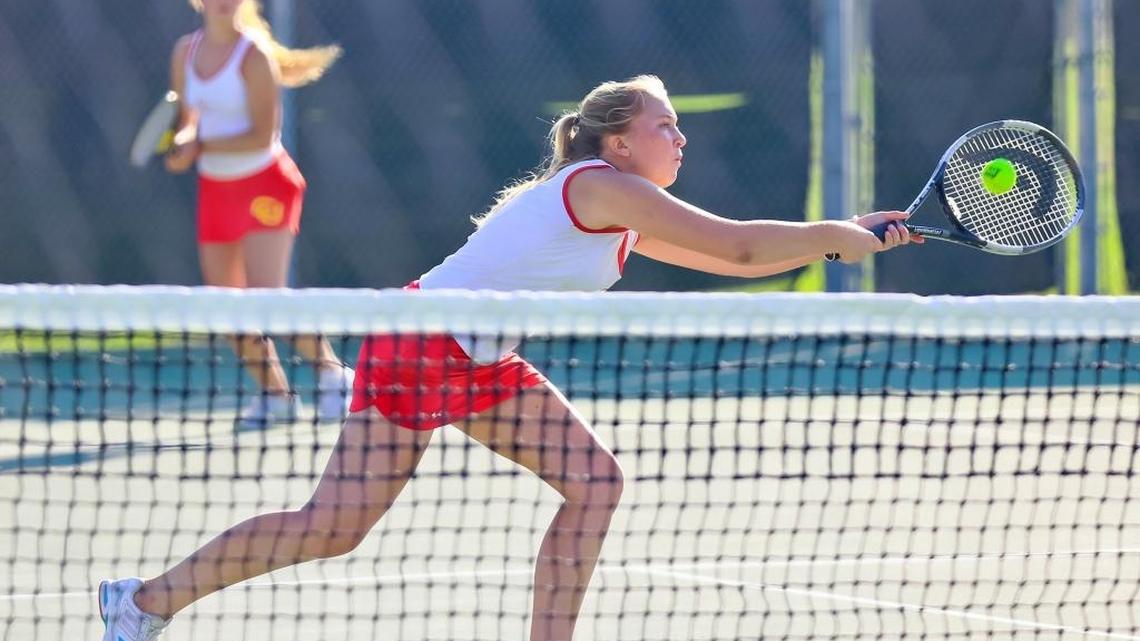 Coast Union girls fall to Morro Bay in tennis