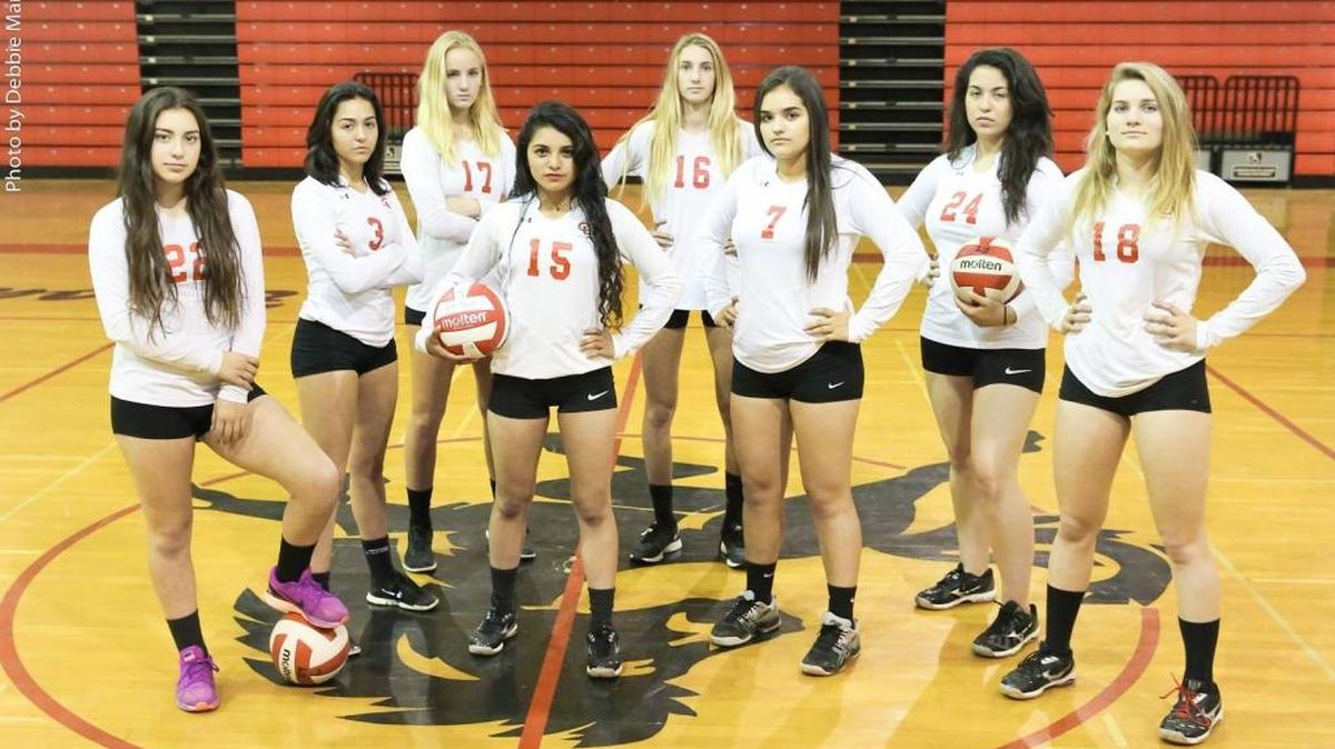 The 2016 Coast Union volleyball team, from left, back row: Ailyn Casas, Raely Barbosa, Ellie Kennedy, Karis Lawson, Hayley Zinn and Gigi Stoothoff; front row: Gaby Cisneros and Ahtziri Mora.