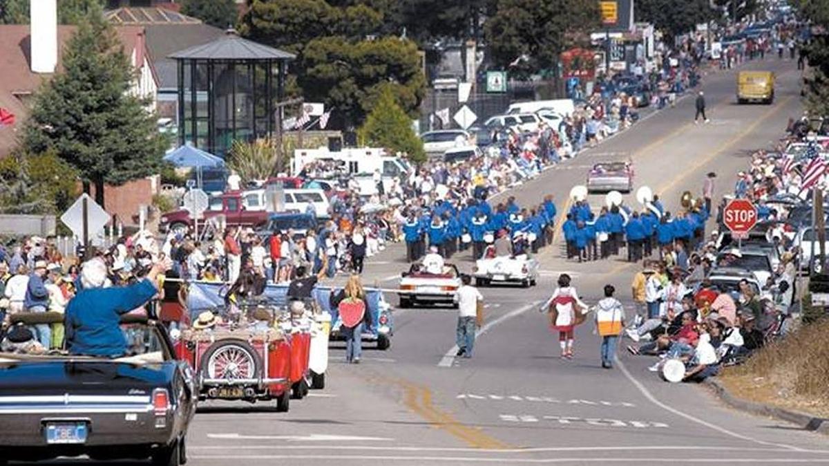 The Pinedorado Parade winds down Main Street in 2006.