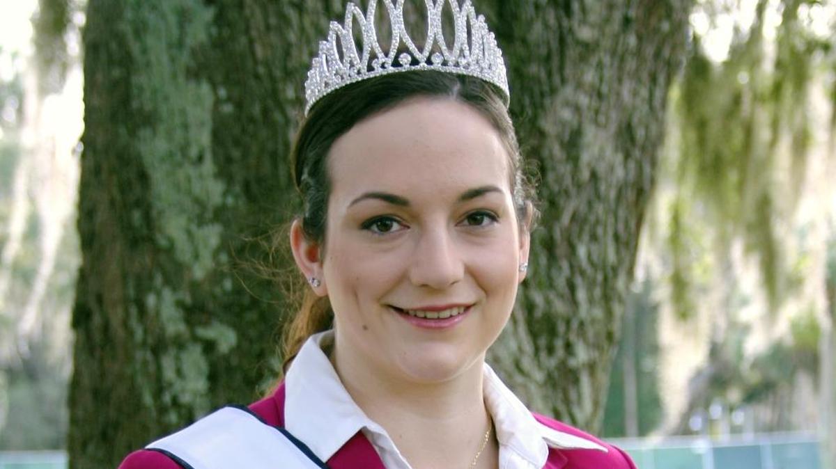 American Honey Queen Kim Kester hails from Wisconsin and has six beehives.