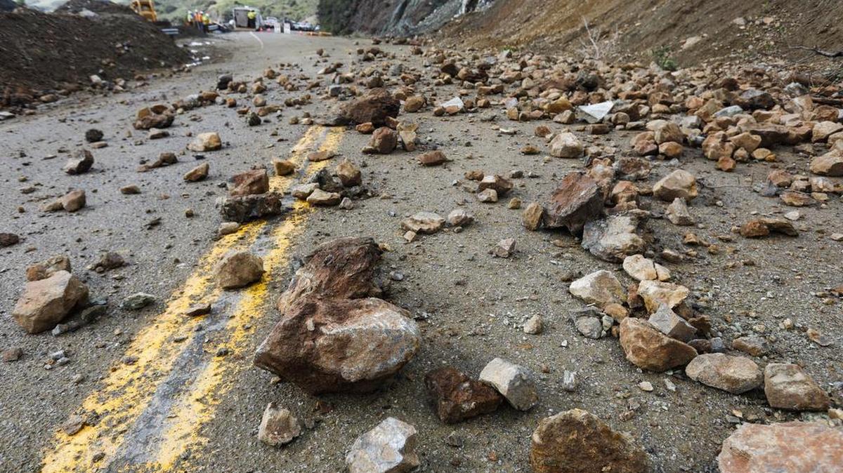 Rocks falling off the hillside and onto Highway 41 are the size of bowling balls, some even larger. The road is closed as repairs to Highway 41 are underway between Morro Bay and Atascadero. Rockfalls are happening as work takes place.