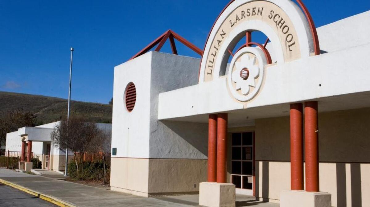 The San Miguel School Board meets Thursday night at Lillian Larsen Elementary School.