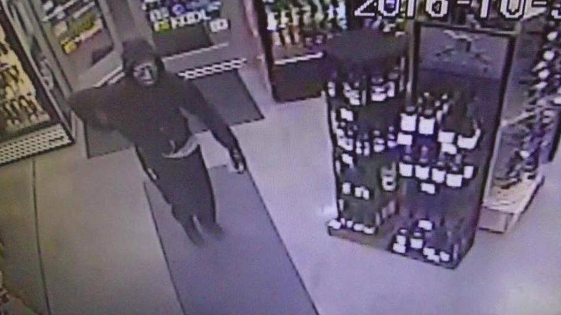 A masked gunman took an undisclosed amount of cash in a robbery Halloween morning at the Mobil station on Golden Hill Road in Paso Robles.