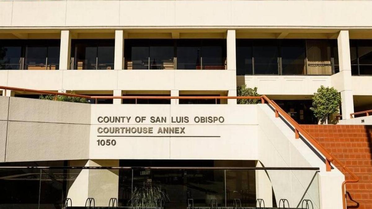 A San Luis Obispo Superior Court judge dismissed a child molestation charge Tuesday against Jeremiah Blackwell, 43, of Los Osos.