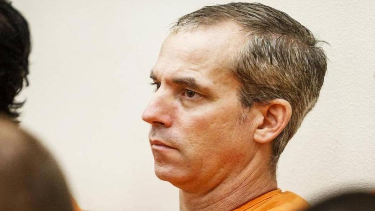 Jason Robert Porter, accused of molesting 18 children in Paso Robles, sits in court for a pre-preliminary hearing.
