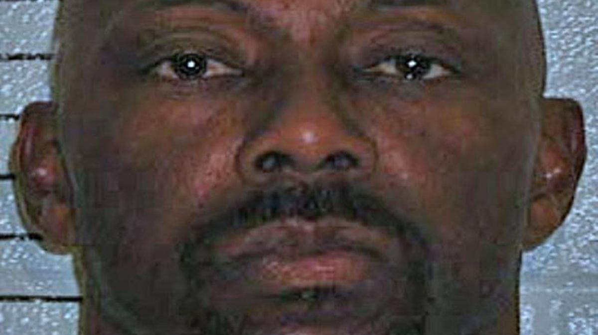 Carl Henderson, a 47-year-old inmate at the Lompoc Federal Correctional Complex’s Satellite Prison Camp, fled the facility on Wednesday, January 31, 2018.