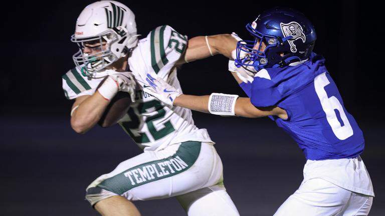 Templeton beats Morro Bay 41-30. See the photos