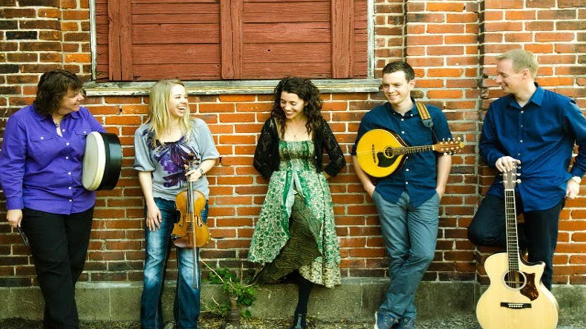 Irish folk band Runa plays a concert Sunday at Coalesce Bookstore in Morro Bay.