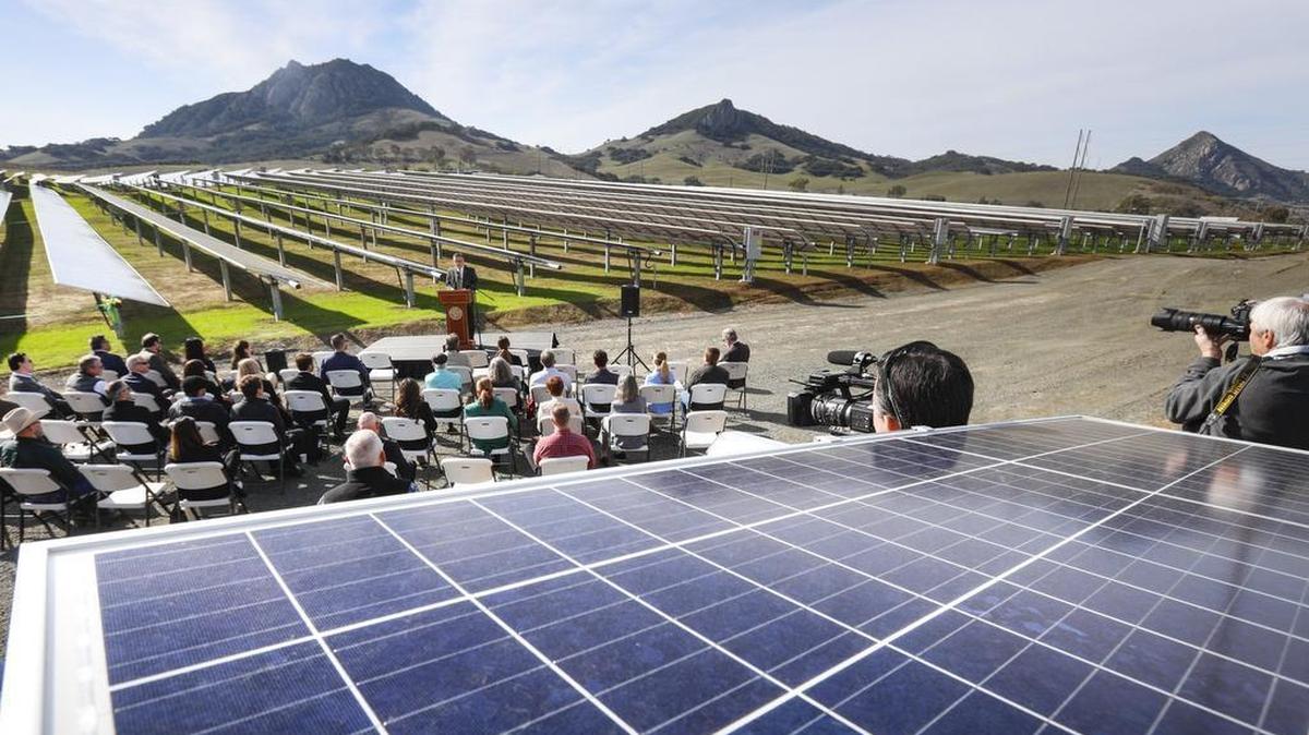 Cal Poly President Jeffrey D. Armstrong talks about the benefits the university will gain from its 18.5-acre solar farm at a ribbon-cutting on Jan. 28, 2018.