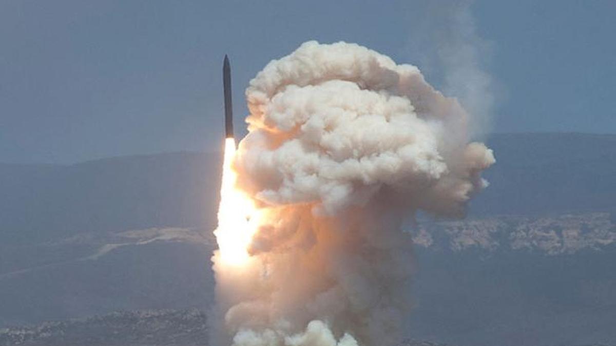 A missile defense interceptor blasts off from Vandenberg Air Force Base during a earlier launch. The Ground-Based Midcourse Defense segment program will conduct a flight test Tuesday, with plans for an interceptor launched from Vandenberg to hit a target launched from the Kwajalein Atoll.