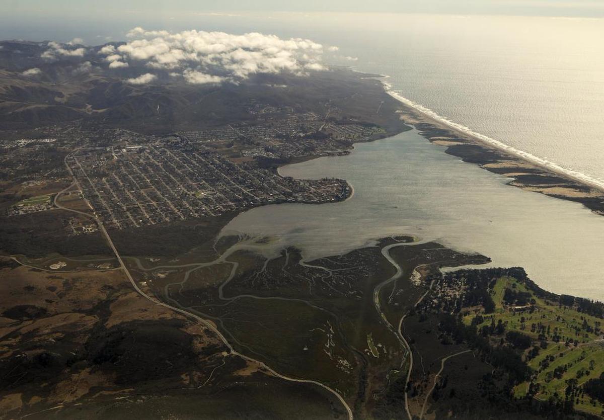 The Morro Bay National Estuary is bordered by Los Osos, the Montana de Oro sandspit and South Bay Boulevard.