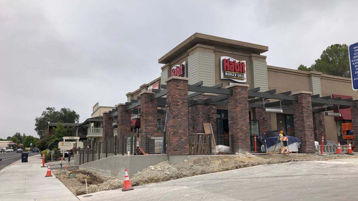 California fast food chain named No. 1 in nation for burgers. It’s not In-N-Ou...