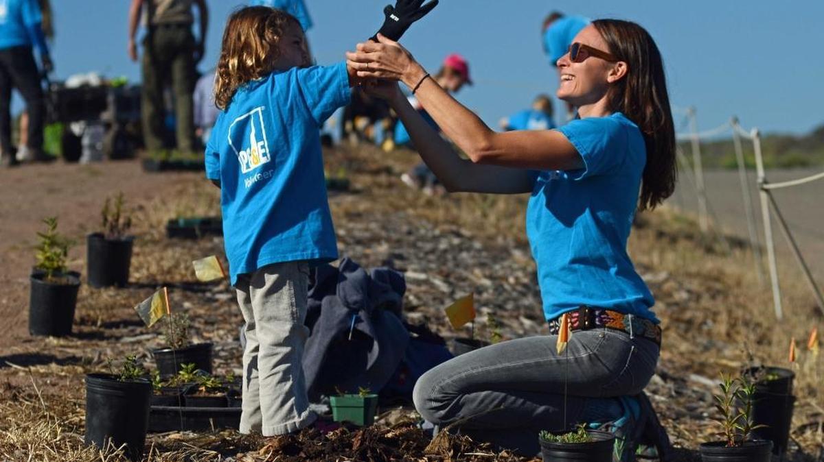 More than 70 volunteers turned out to tackle improvement projects at Montaña de Oro on Saturday.
