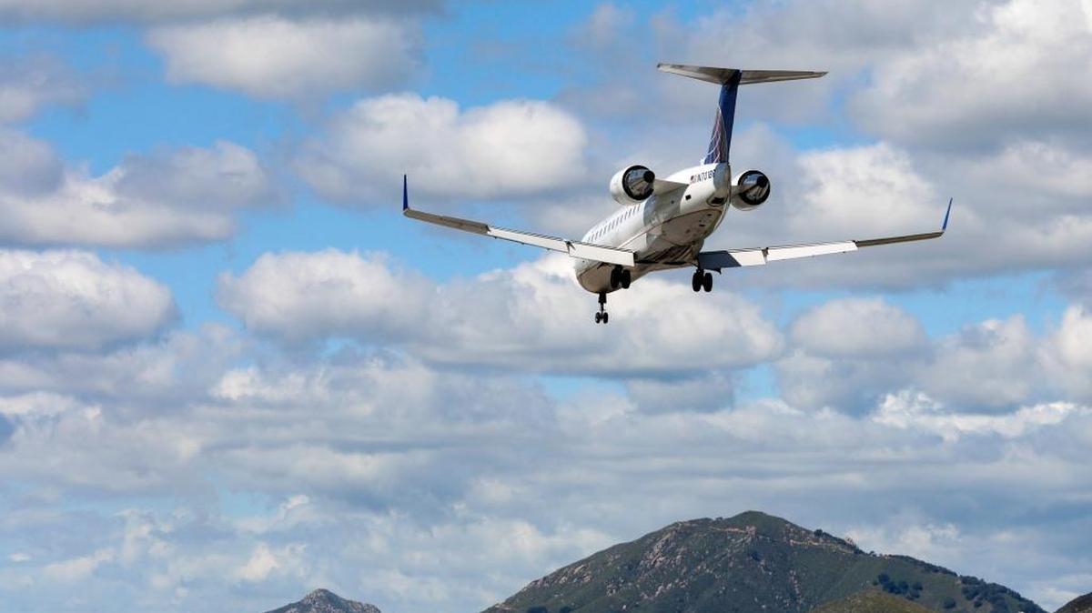 A United Express flight at San Luis Obispo County Regional Airport. The airport is working to add new routes to Portland and Dallas in 2018.