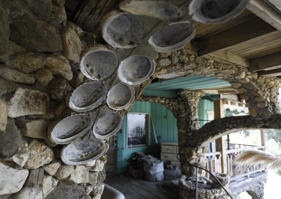 A tour of Nitwit Ridge in Cambria, the eclectic found art home made by Art Beal, Der Tinkerpaw or Capt. Nitwit. David Middlecamp 6-22-2018