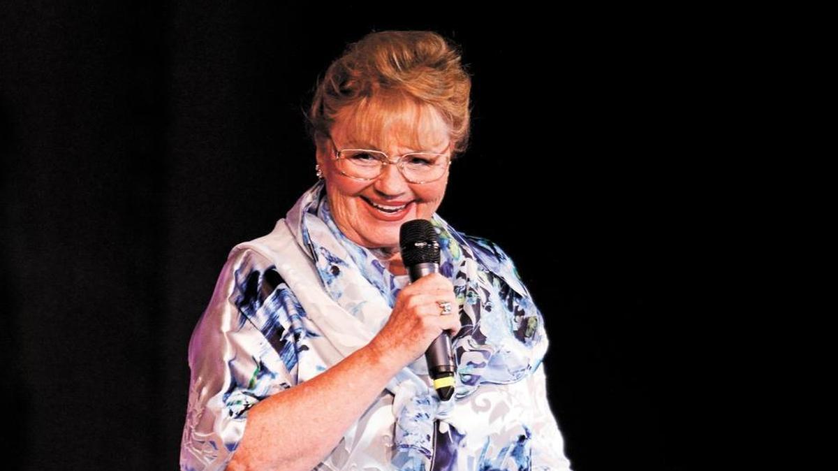 Phyllis Madonna sings “Zip-a-Dee-Doo-Dah” at the start of the 28th Annual Phyllis’ Musical Revue & Fashion Show in 2015.