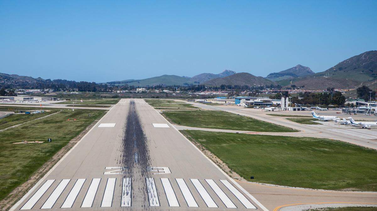 San Luis Obispo County Regional Airport began a runway rehabilitation project on Thursday, July 8, 2021. Overnight construction is expected to continue weekly through October.