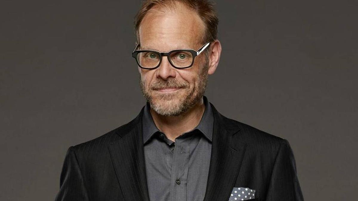 Alton Brown, host of “Cutthroat Kitchen” and “Iron Chef America,” stopped at SLO Donut Co. on Thursday, March 16, 2017.