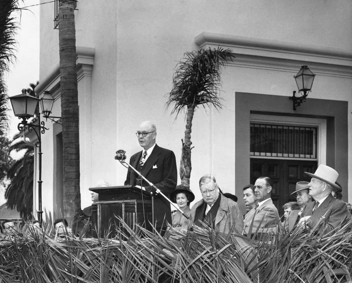 The dedication ceremony for the Santa Barbara News-Press building.