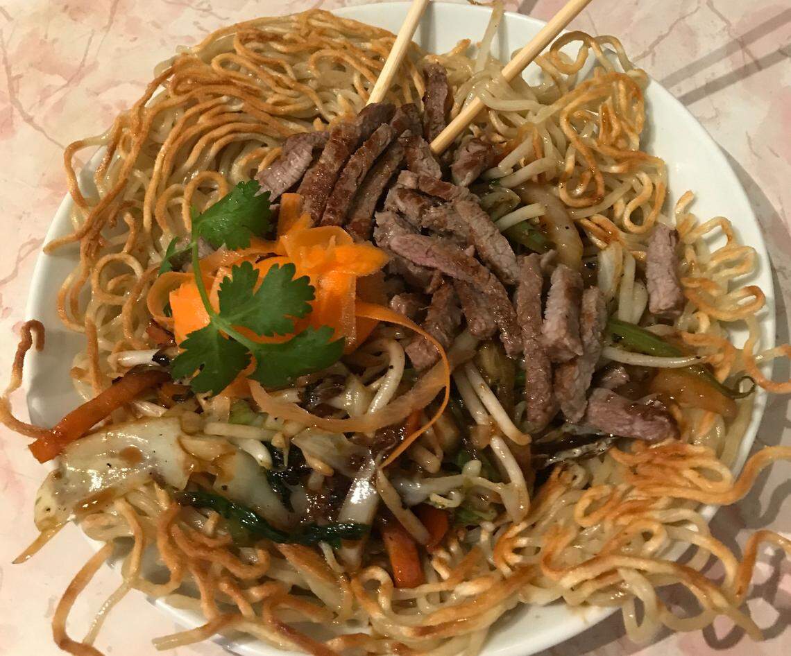 For decades, the chow mein served at the Mee Heng Low Chinese restaurant in San Luis Obispo has been the restaurant’s most popular dish, according to current chef Russell Kwong and members of the family who owned and operated the eatery for more than five decades.