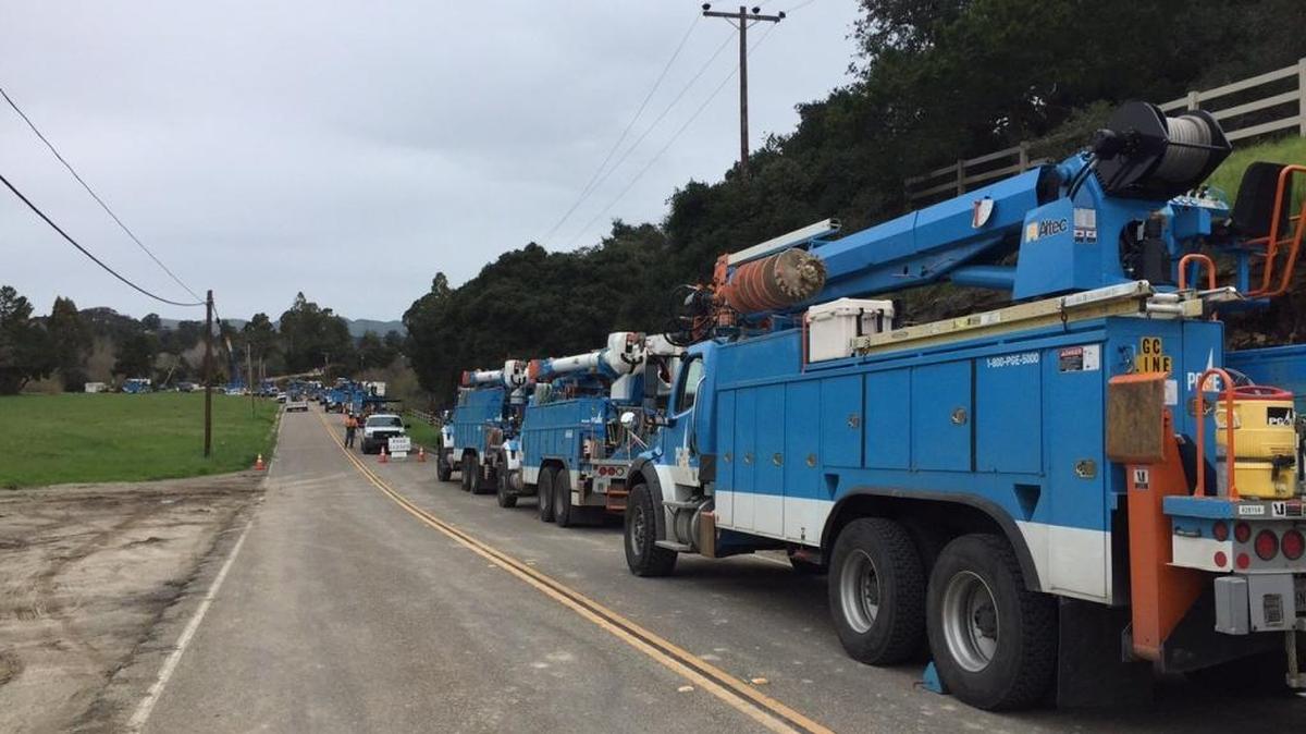 PG&E crews worked quickly to restore electricity to customers around San Luis Obispo County. Here crews are at work on Highway 227 in Corbett Canyon on Sunday, Feb. 19, 2017.
