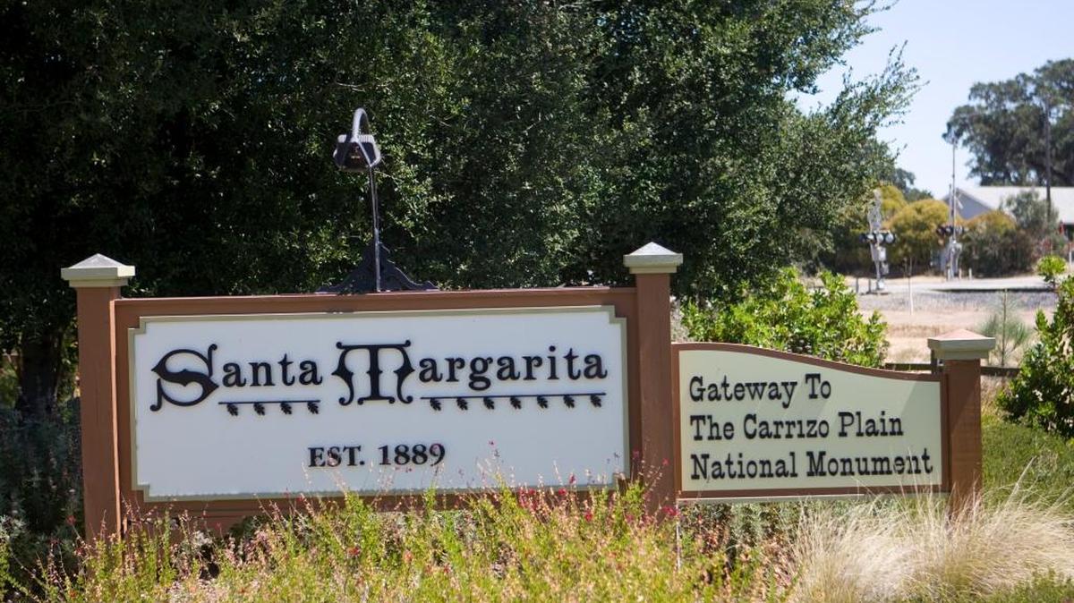 A sign welcomes visitors to Santa Margarita.