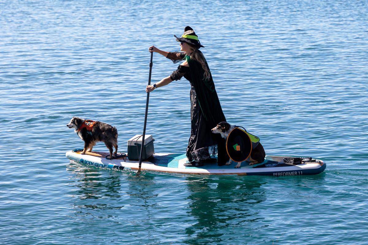 Hundreds of people turned out for the 10th annual Witches and Warlocks Paddle in Morro Bay on Oct. 29, 2023.