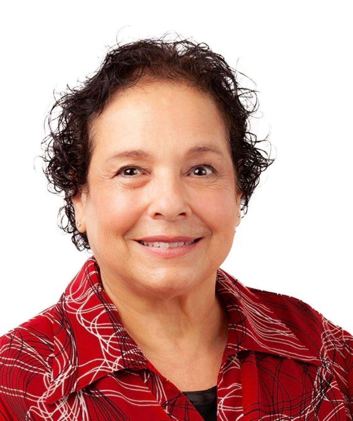 Sari Domingues is running to represent District 37 in the California State Assembly. 