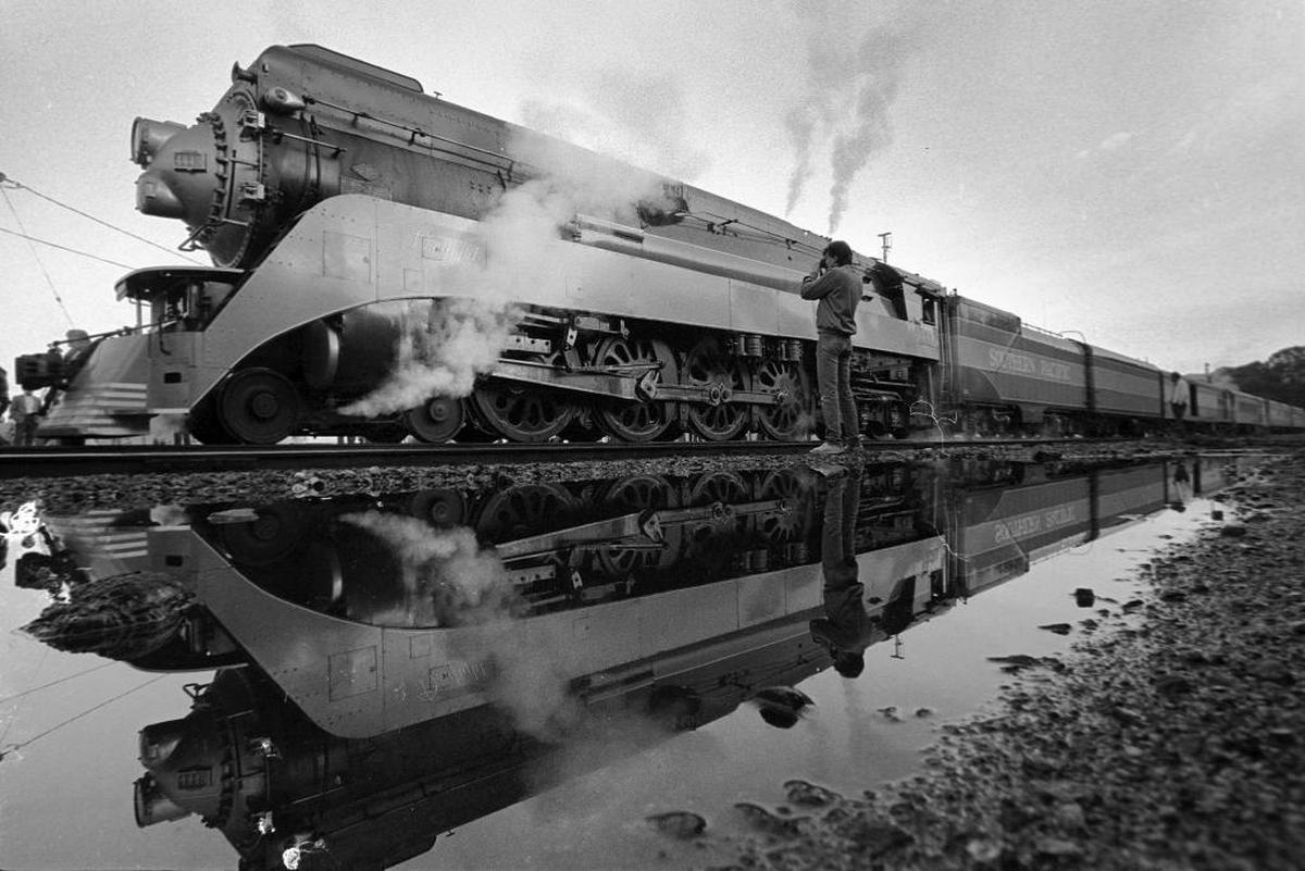 Southern Pacific’s 45-year-old Engine 4449 gathers steam early on a Sunday morning, March 8, 1986, as it departs from San Luis Obispo’s train depot. The 432-ton steam engine spent the night there before pulling out at 7:15 a.m. en route to Walt Disney studios in Southern California. About 200 people showed up to see the locomotive off. “It was just gorgeous,” a dispatcher said of 4449.
