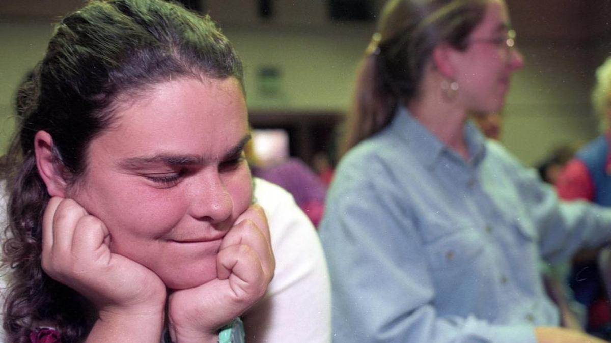 Climbing that rock: Diagnosed with schizophrenia at age 14, Manesca Bray, then 23, learned some hard lessons about dealing with the disease.